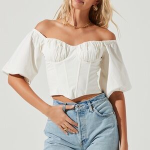 ASTR the Label - Brixton Corset Off-Shoulder Top in White (NWT) - Size : XS